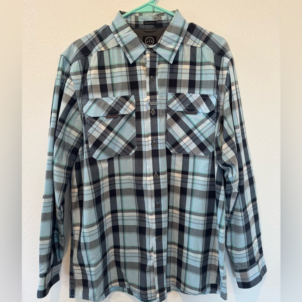 Wrangler ATG | Blue and Gray Plaid Button-Down Shirt